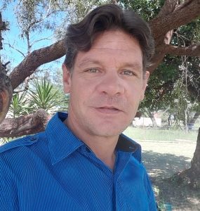 Berne: Jonk Van Gees - Sterk en Lus Vir Werk