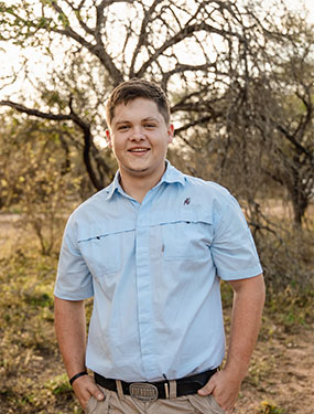 Ryno: Jonk, Fluks en reg vir die Plaas.