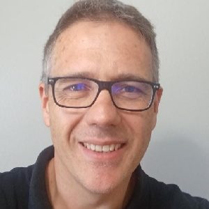 Neil Vir Plaasbestuurder: Enige Plaas