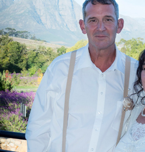Pieter: Plaasman met Byeboerdery-Ondervinding